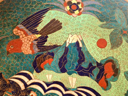 LARGE JAPANESE CLOISONNE ENAMEL CHARGER WITH OWL AND MT FUJI CIRCA 1880 - ADDITIONAL PHOTO 3