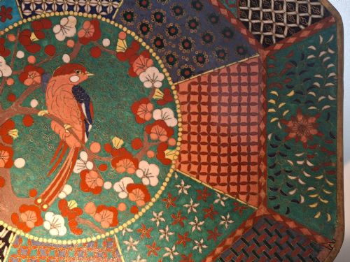 LARGE JAPANESE CLOISONNE ENAMEL OCTAGONAL TRAY WITH BIRD CIRCA 1880 - ADDITIONAL PHOTO 3