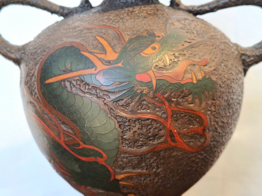 A nineteenth-century Japanese Totai Shippo ceramic vase featuring a textured tree-bark ground decorated with a dragon motif and twin handles. View VIII