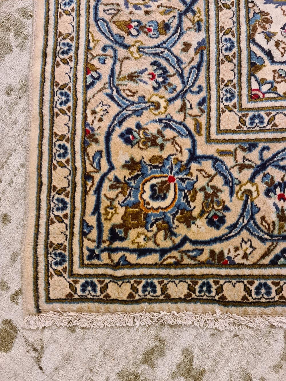 Fine Quality Persian Kashan Carpet View V