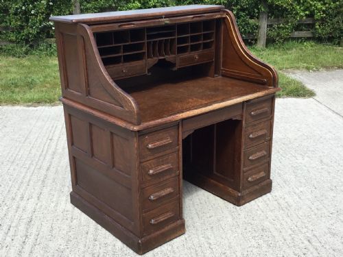 Freestanding Roll Top Desk
