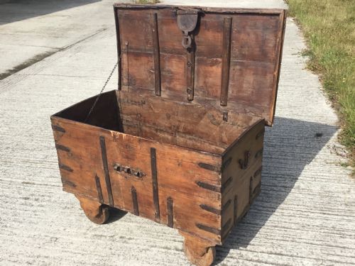 COLONIAL STRONG BOX MID 19TH CENTURY - ADDITIONAL PHOTO 3