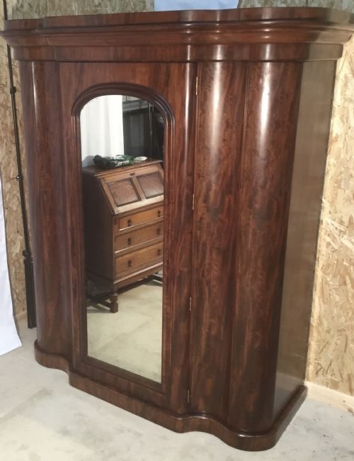 FABULOUS MID VICTORIAN COMPACTUM WARDROBE - ADDITIONAL PHOTO 5