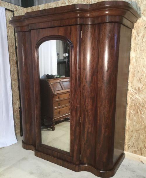 FABULOUS MID VICTORIAN COMPACTUM WARDROBE - ADDITIONAL PHOTO 6