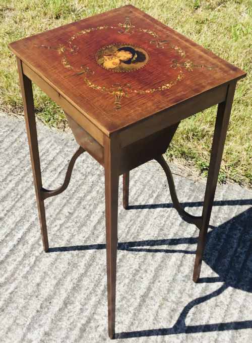 FINE QUALITY INLAID PORTRAIT DECORATED WORK BOX - ADDITIONAL PHOTO 7
