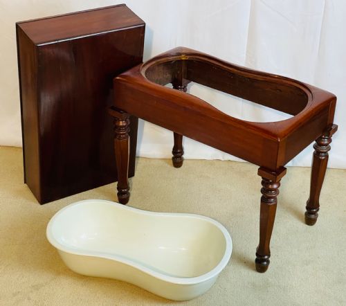 Quality Early Victorian Mahogany Stool Bidet