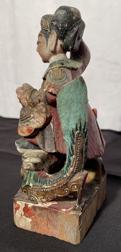 EARLY 19TH CENTURY CHINESE WOODEN CARVED POLYCHROME PAINTED FIGURE - ADDITIONAL PHOTO 4