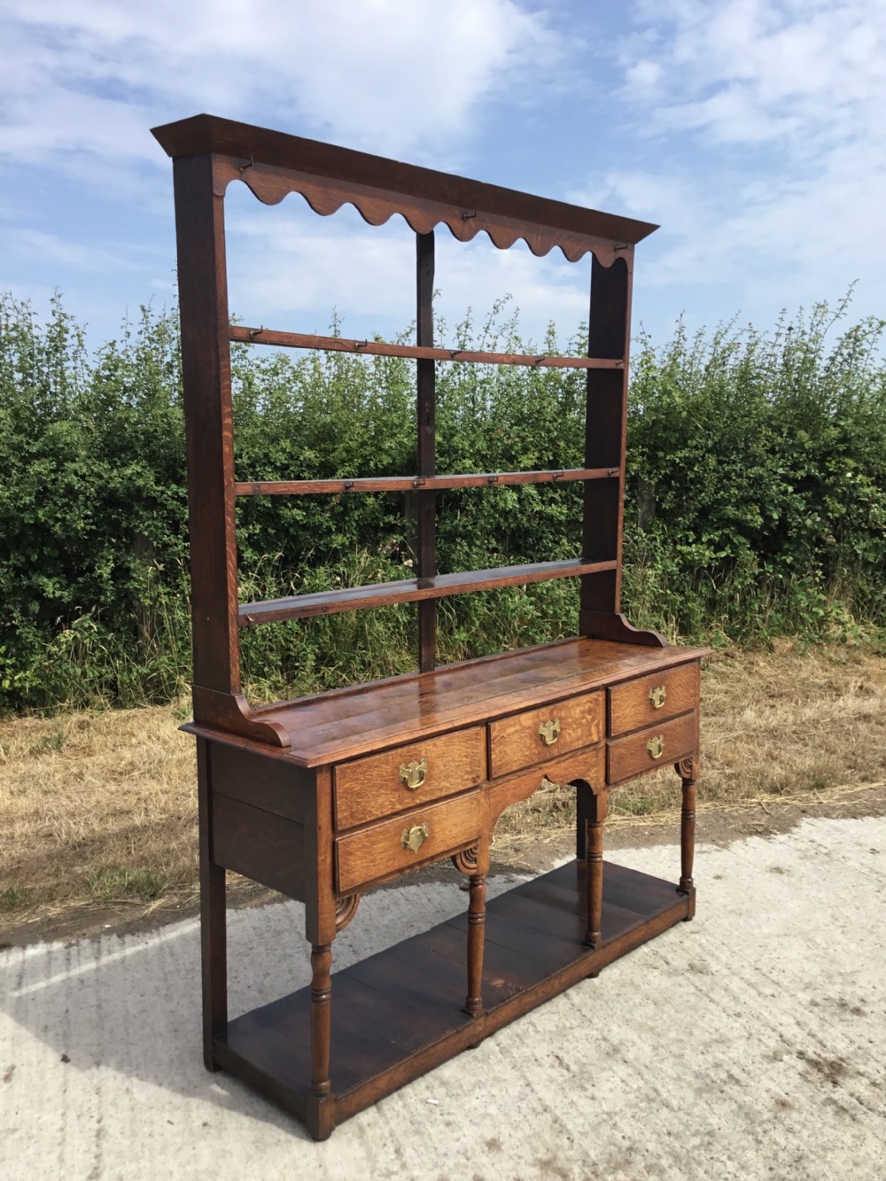 Oak Pot Board Dresser with Open Plate Rack View VI