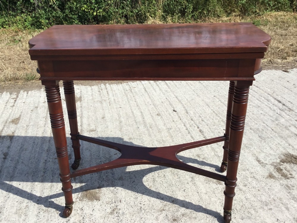 Card/Games Table with fold over top View V