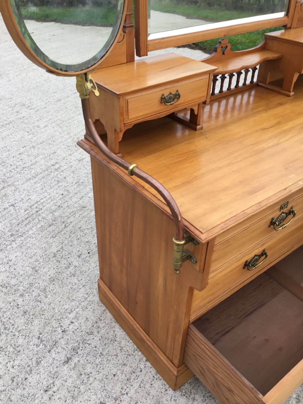 Unique Arts & Crafts Warings Dressing Table  View VIII