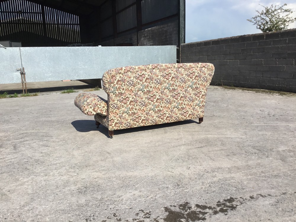 Drop End Settee View VI