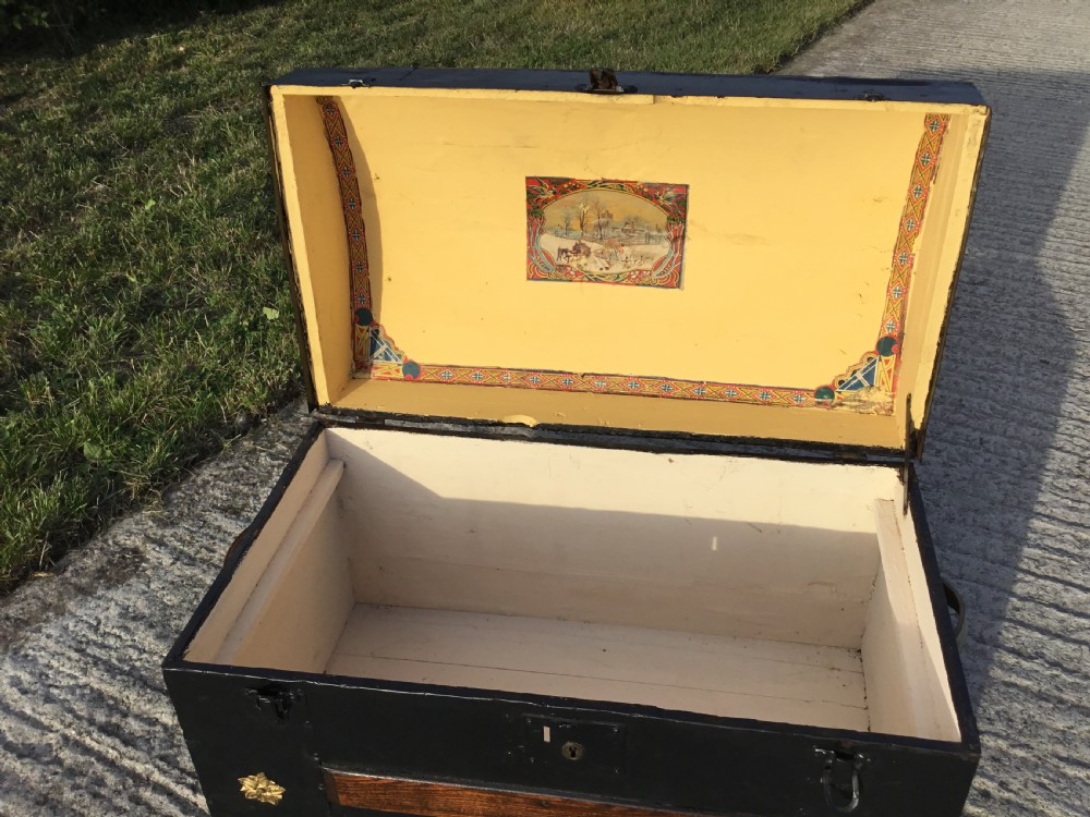 Dome top pine metal clad strapped trunk (treasure chest) View VII