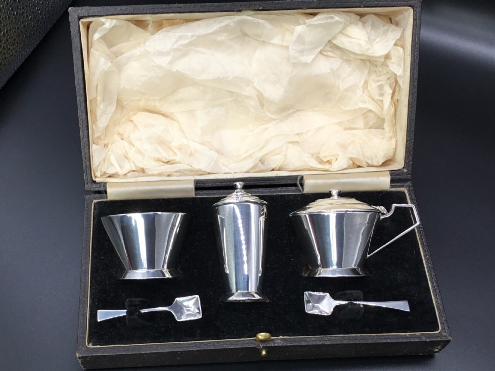 Fabulous Art Deco Design Cased Condiment Set