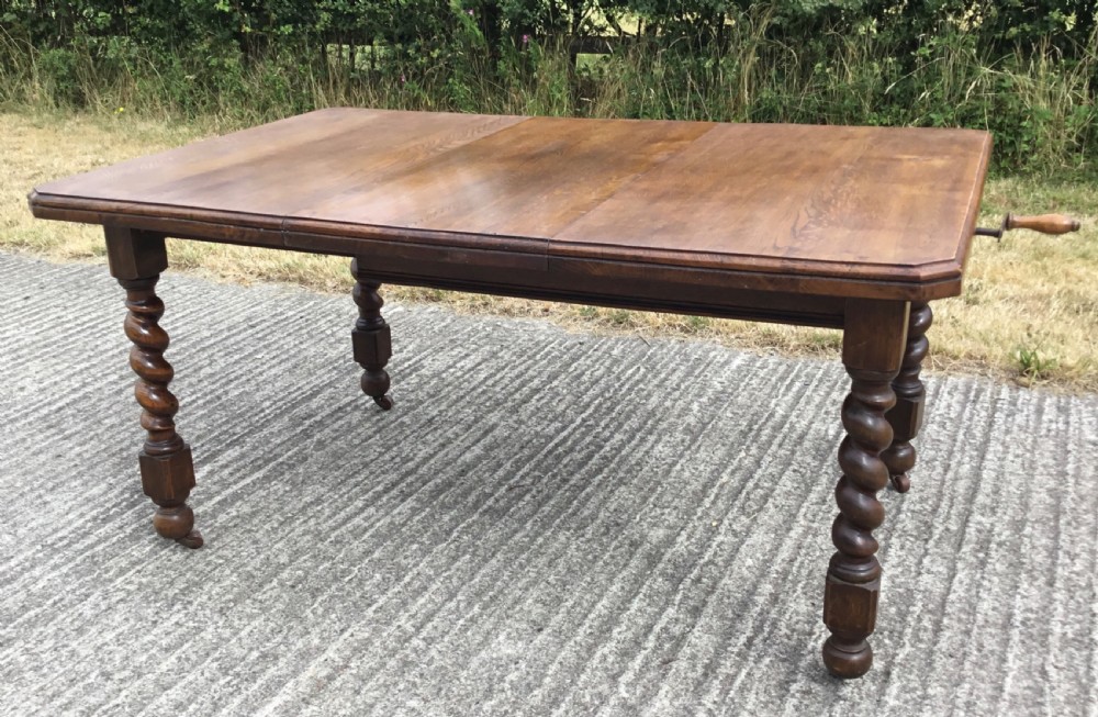 Oak Dining Set with extending Table View VII