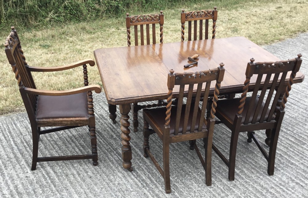 Oak Dining Set with extending Table View X
