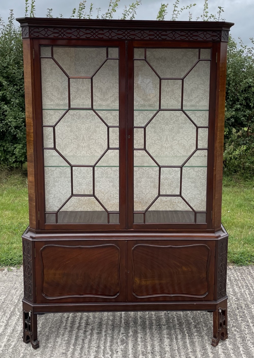 Stunning Display Cabinet with Chippendale Design Features