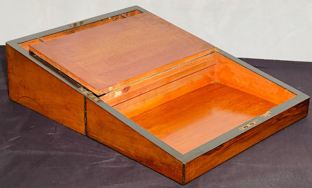 Victorian Walnut Travelling Lap Desk View VII