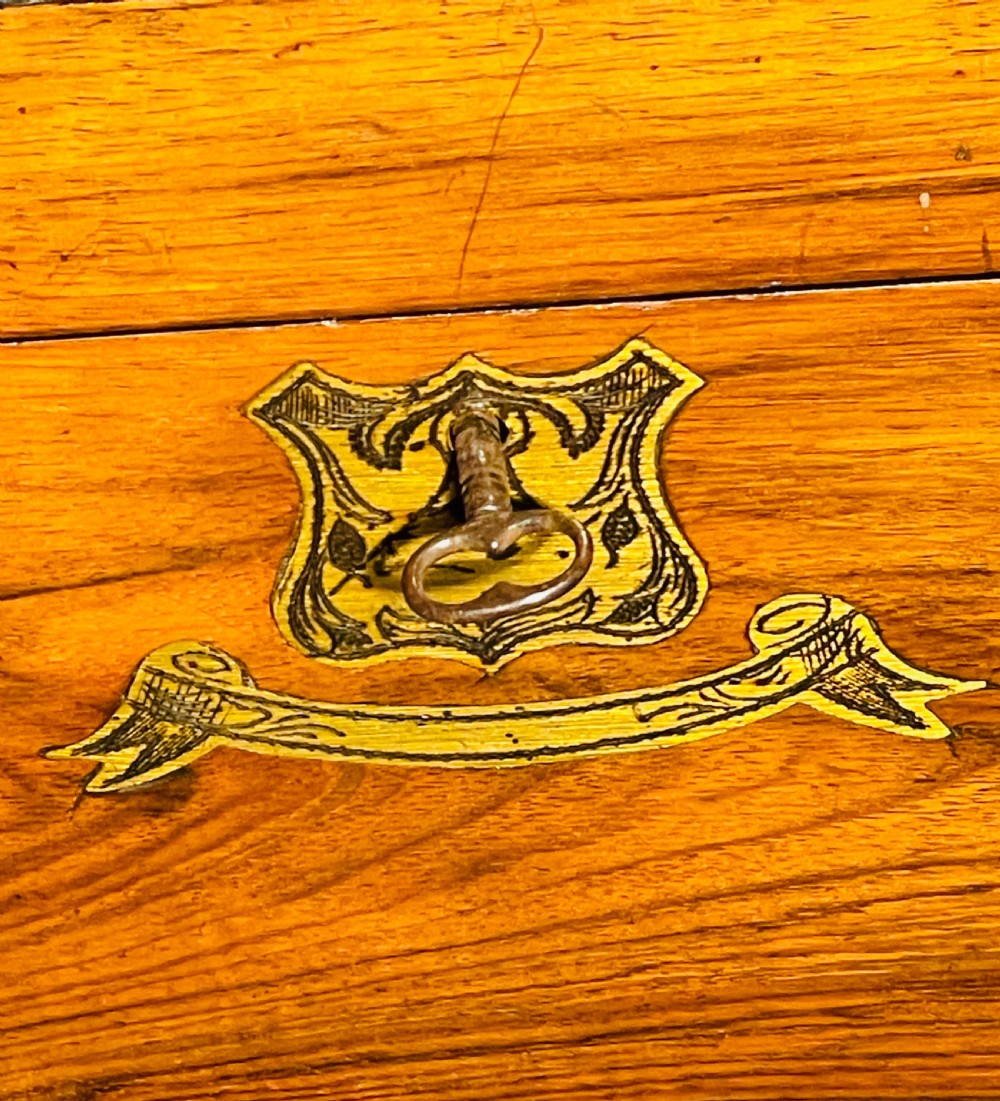 Victorian Walnut Travelling Lap Desk View XIII