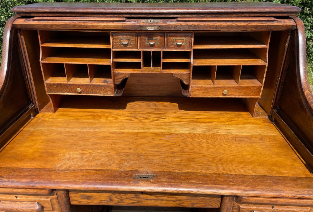 Fabulous Arvon Oak Roll Top Desk  View X