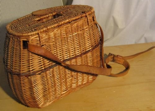 fig 2. A Vintage Victorian Oval Wicker Fishing Creel