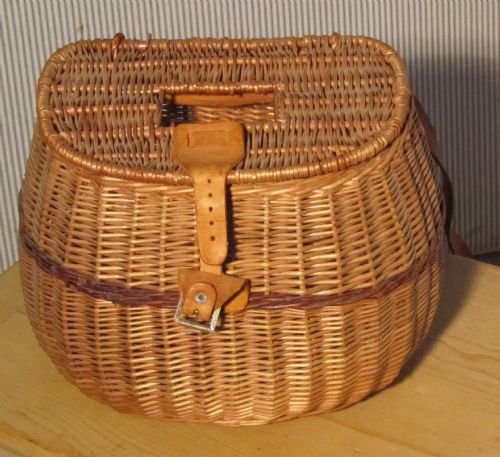 fig 3. A Vintage Victorian Oval Wicker Fishing Creel