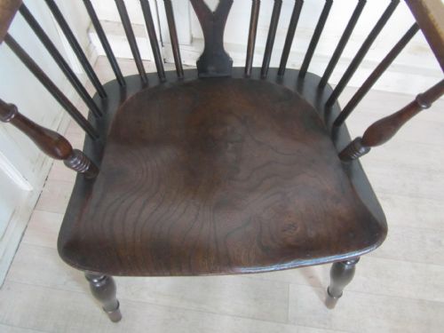 fig 1. A Georgian Elm and Ash Wheel Back Windsor Carver Chair