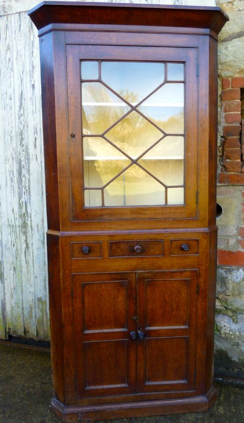 Georgian English Oak Corner Cupboard