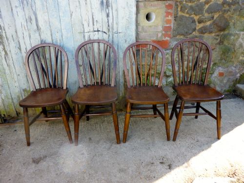 Set of 4 High Wycombe Beech & Elm Hoop Back Windsor Chairs