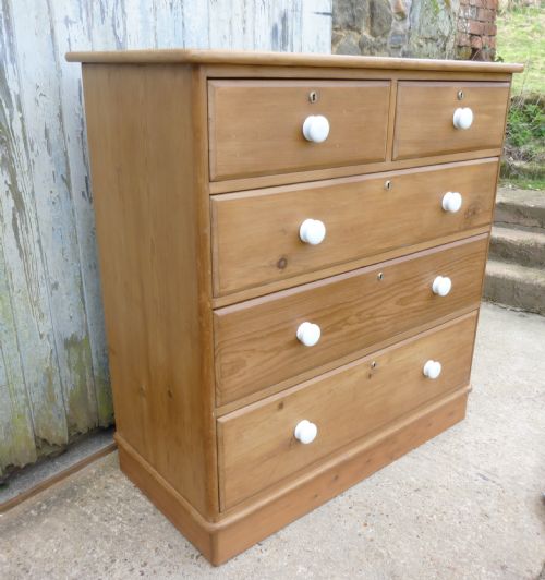 fig 2. Large Heavy Quality Victorian Pine Chest of Drawers