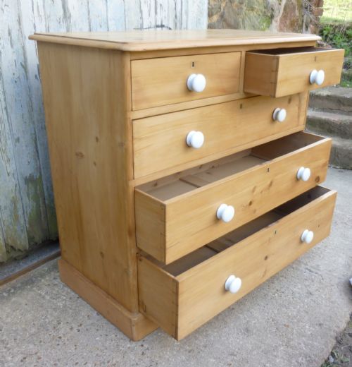 fig 2. A Large Victorian Pine Chest of Drawers