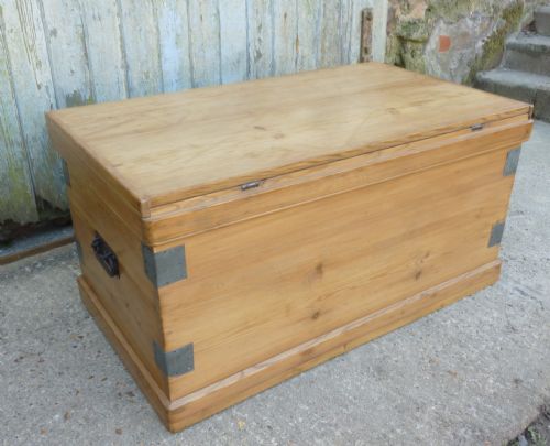 fig 3. A Large Victorian Pine Blanket Box or Coffee Table