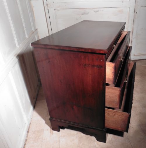 fig 2. Georgian Flame Mahogany Chest of Drawers