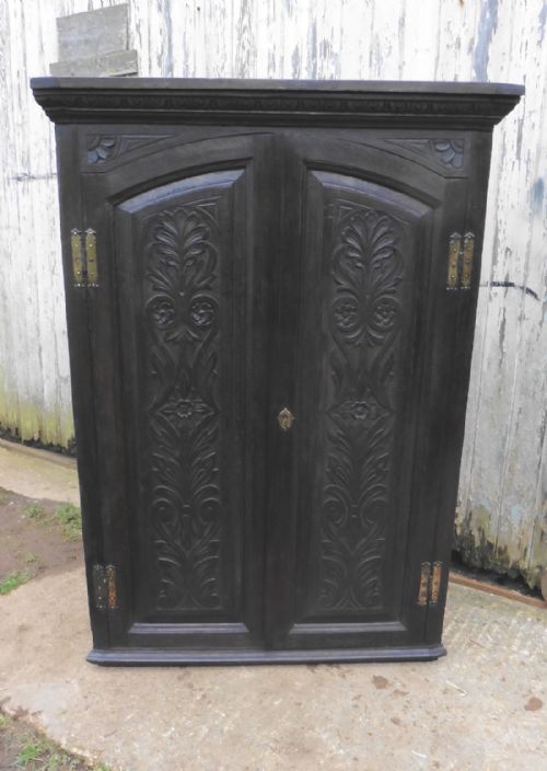 18th Century Gothic Carved Oak Corner Cupboard