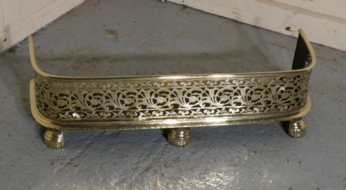 Fine Quality Victorian Arts and Crafts Pierced Brass Fender