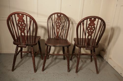 fig 2. A Set of 4 Victorian Beech & Elm Wheel Back Windsor Kitchen Dining Chairs