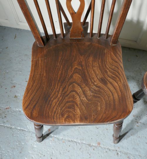 fig 4. A Set of 4 Victorian Beech & Elm Wheel Back Windsor Kitchen Dining Chairs