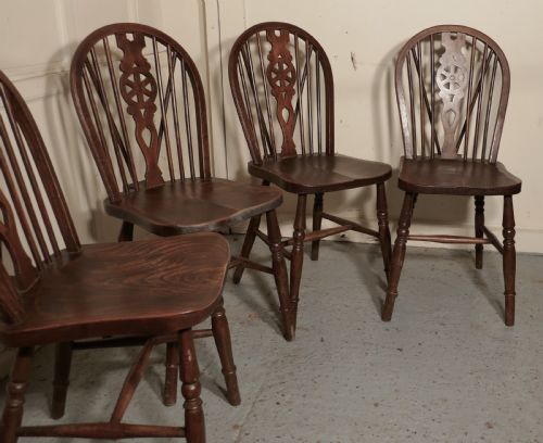 fig 5. A Set of 4 Victorian Beech & Elm Wheel Back Windsor Kitchen Dining Chairs