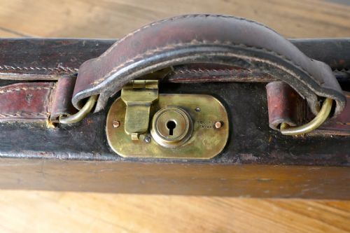 fig 2. 19th Century Thomas Osborn Leather Shot Gun Case, with cleaning Rods