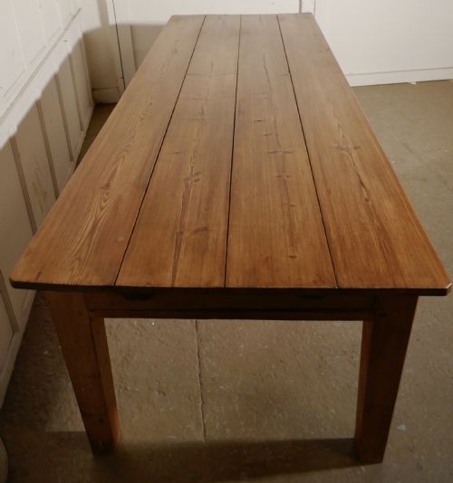 fig 2. A Large Early 19th Farmhouse Pine Table
