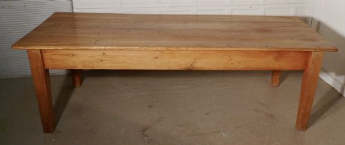 fig 4. A Large Early 19th Farmhouse Pine Table