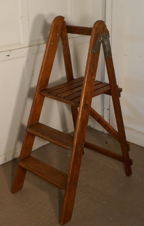 Easy Action Pine Step Kitchen Step Ladder