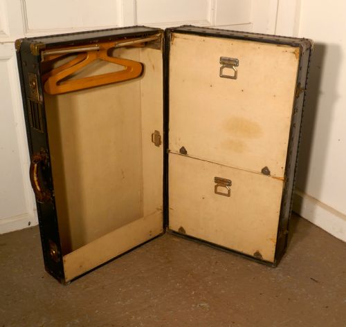 fig 4. Fitted Steamer Cabin Trunk, Portmanteau