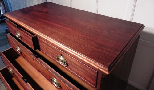 fig 1. Large Georgian Mahogany Chest of Drawers