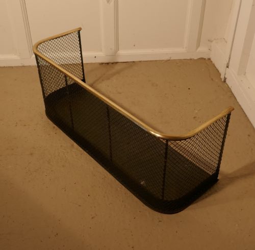 fig 3. Small Victorian Nursery Fire Guard or Club Fender