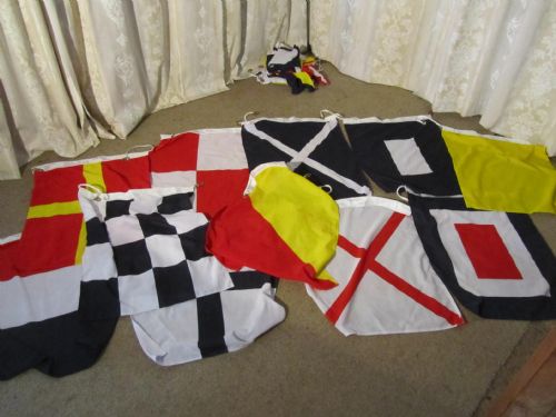 fig 1. A Set Of Maritime 43 Large Signalling Flags