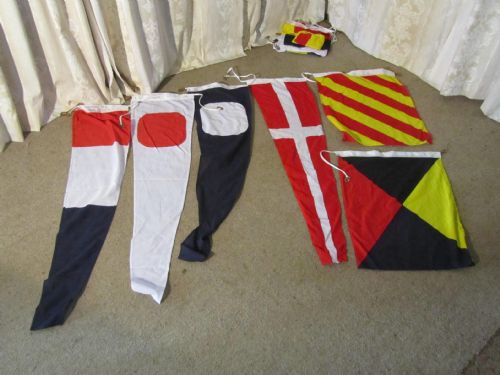 fig 3. A Set Of Maritime 43 Large Signalling Flags
