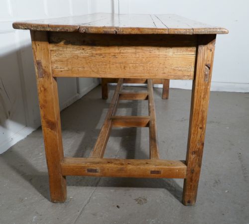 fig 2. Sturdy Rustic Pine Farmhouse Table
