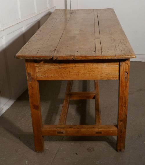 fig 3. Sturdy Rustic Pine Farmhouse Table