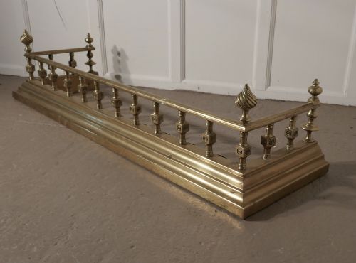 Large Best Quality 19th Century Heavy Brass Fender