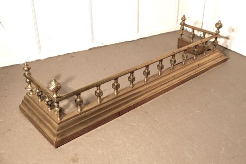 fig 3. Large Best Quality 19th Century Heavy Brass Fender 
